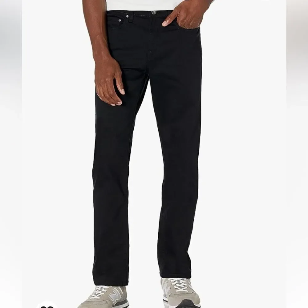 NWT Amazon Essentials Straight Jeans - Picture 1 of 5